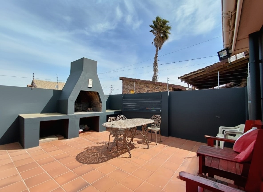 3 Bedroom Property for Sale in C Place Eastern Cape